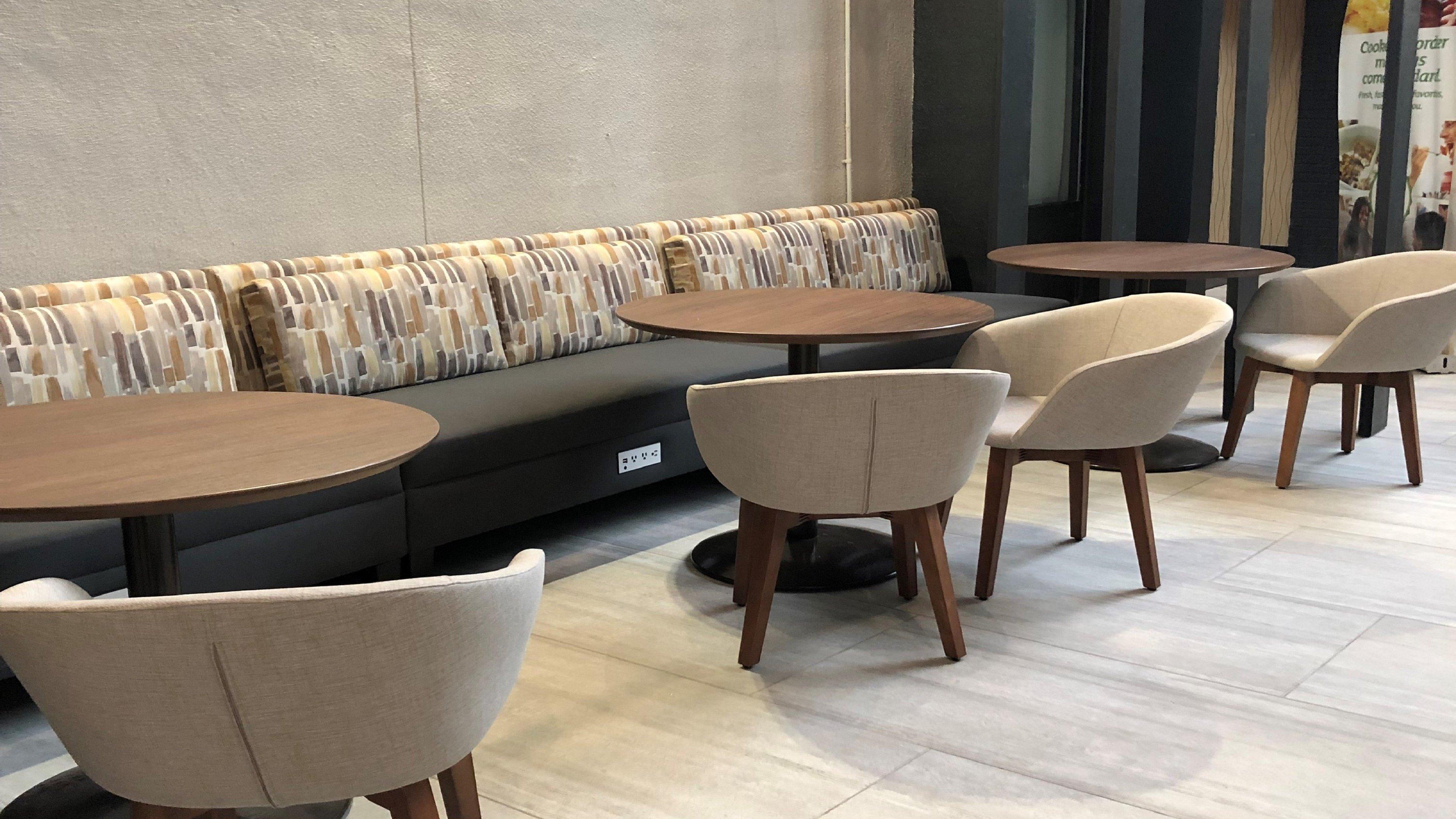 Holiday Inn Roanoke Airport - Conference Ctr By Ihg Екстер'єр фото