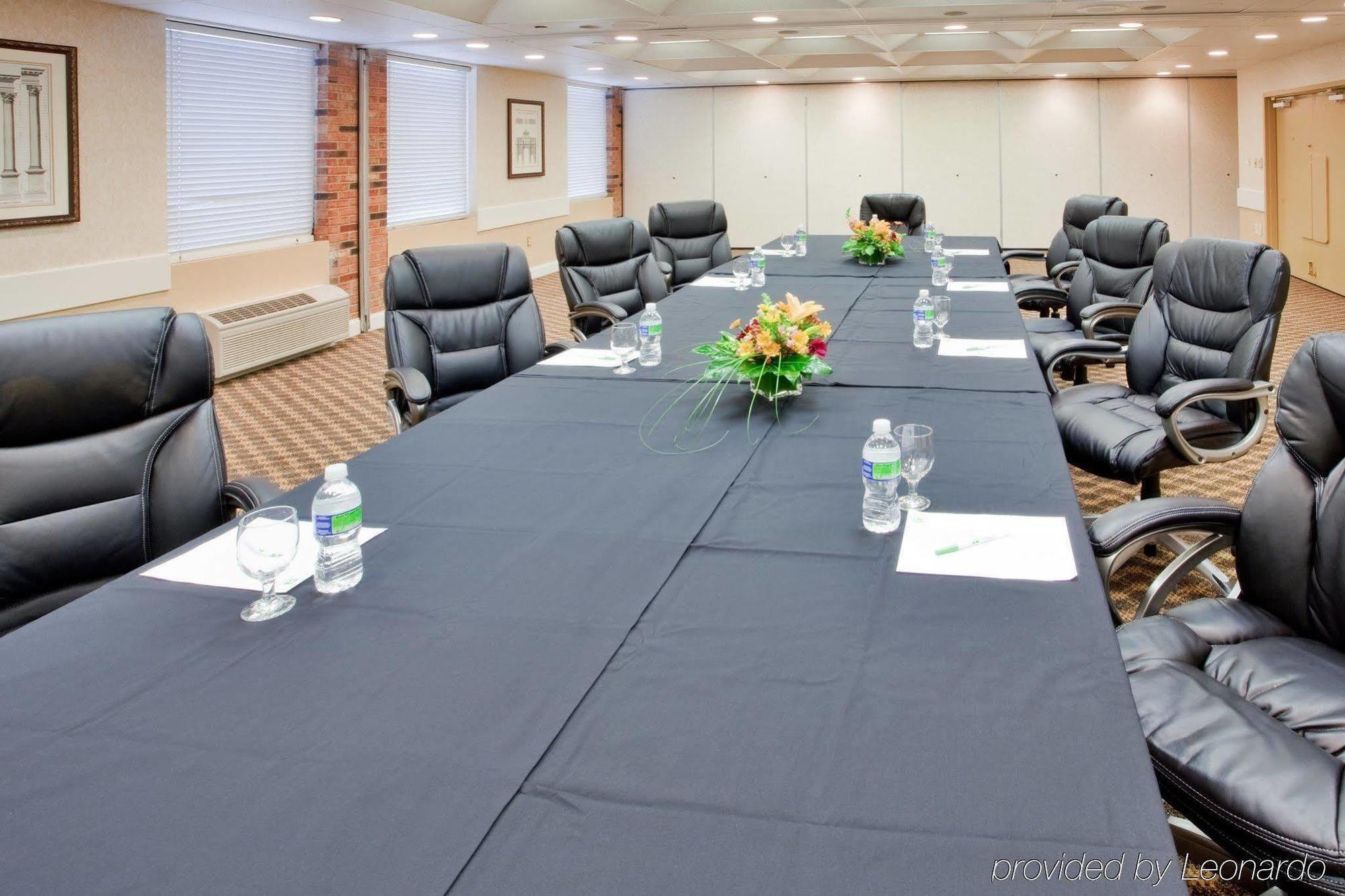 Holiday Inn Roanoke Airport - Conference Ctr By Ihg Екстер'єр фото